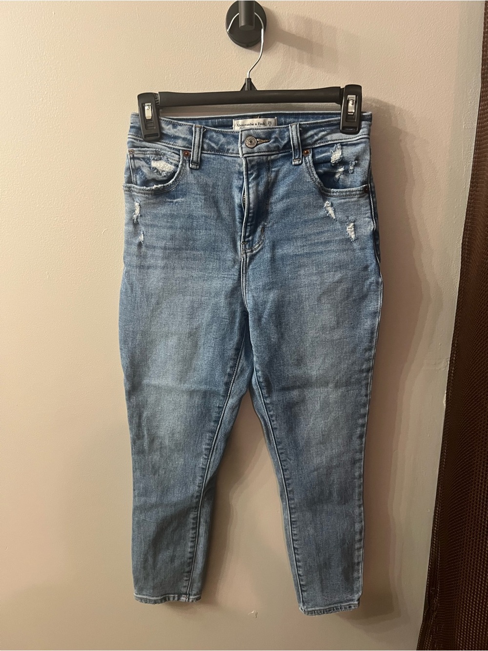 Abercrombie & Fitch Medium Blue Cropped Distressed Jeans